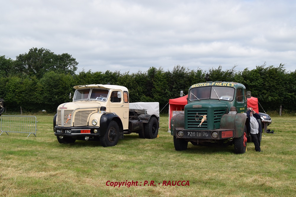 2 génrations de Berliet TLM