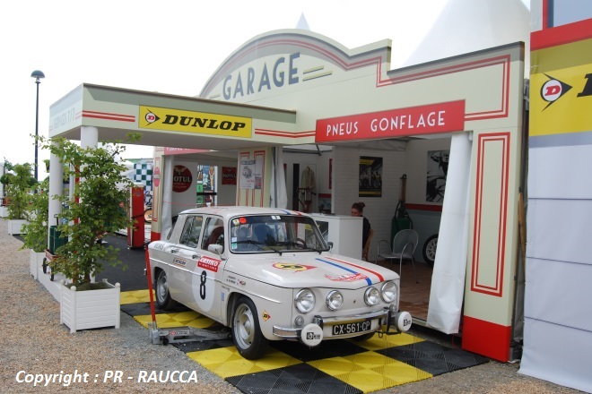 Ambiance garage d'epoque