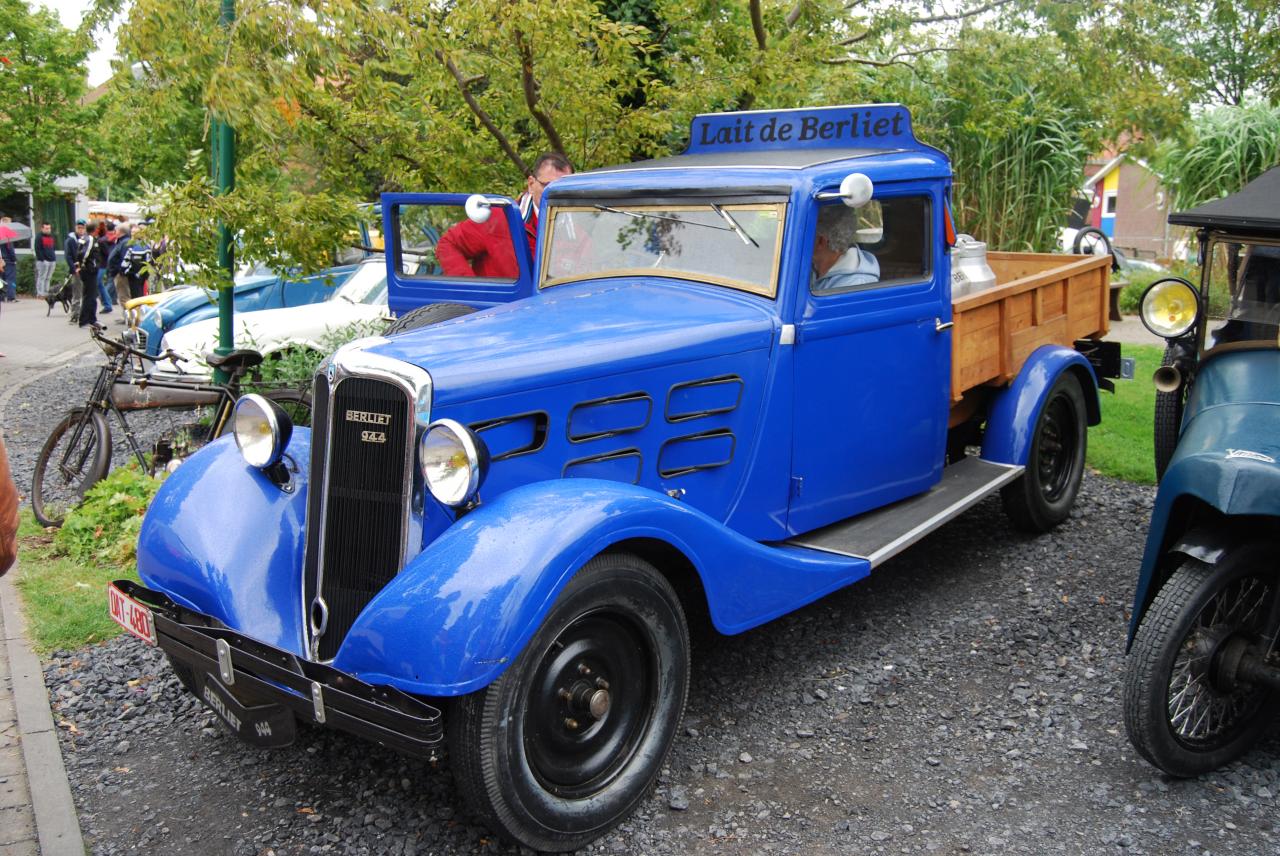 Berliet 944 plateau