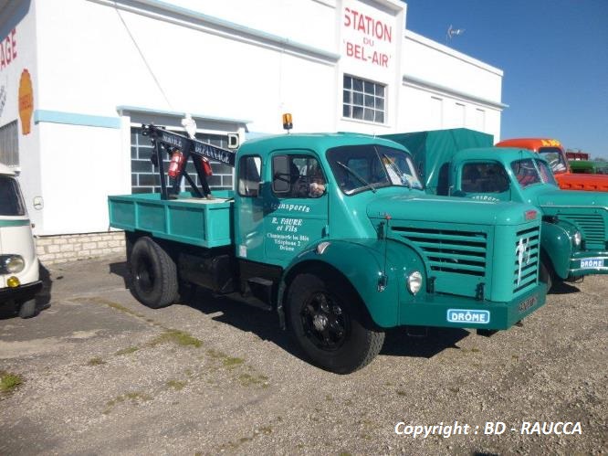 Berliet dépanneuse au garage du Bel-Air