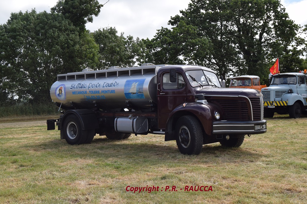 Berliet GLM citerne