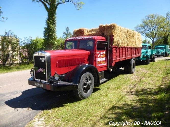 Berliet transport de paille