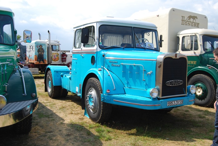 Bernard TD211 Pelpel à moteur Mack 1966