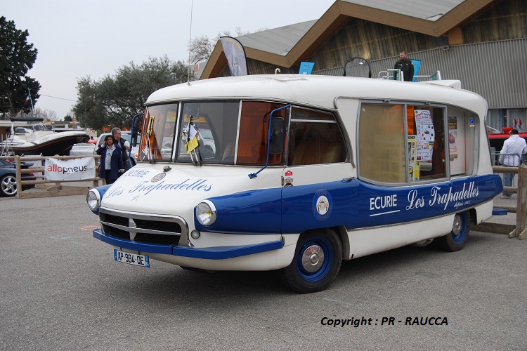 Citroen Type H podium