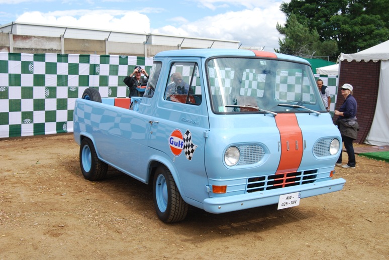 Ford Econoline 'Gulf'