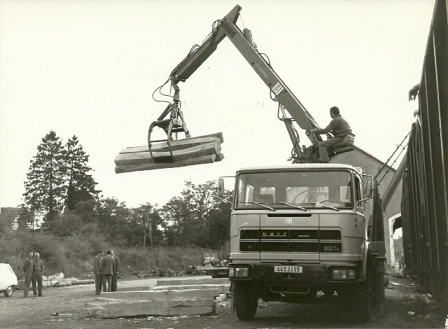 FIAT_697(à_cabine_non_basculante  ) vendu en France par le réseau UNIC