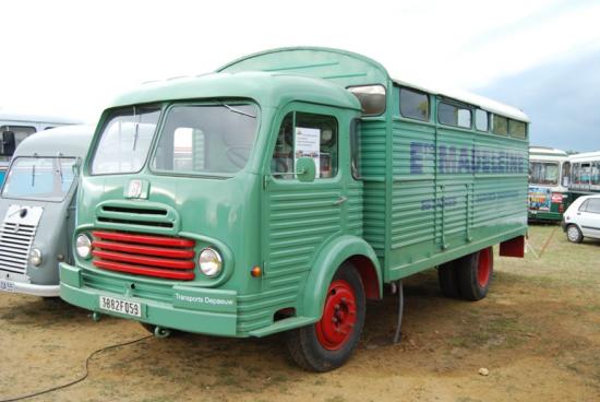 Ford 'Madeleine' par le RAUCCA ==> Cantine de luxe