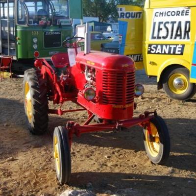 Massey Harris Pony 812 produit à Marquette les Lille