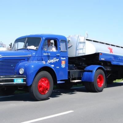 Berliet TLM 10 + citerne Titan 1958