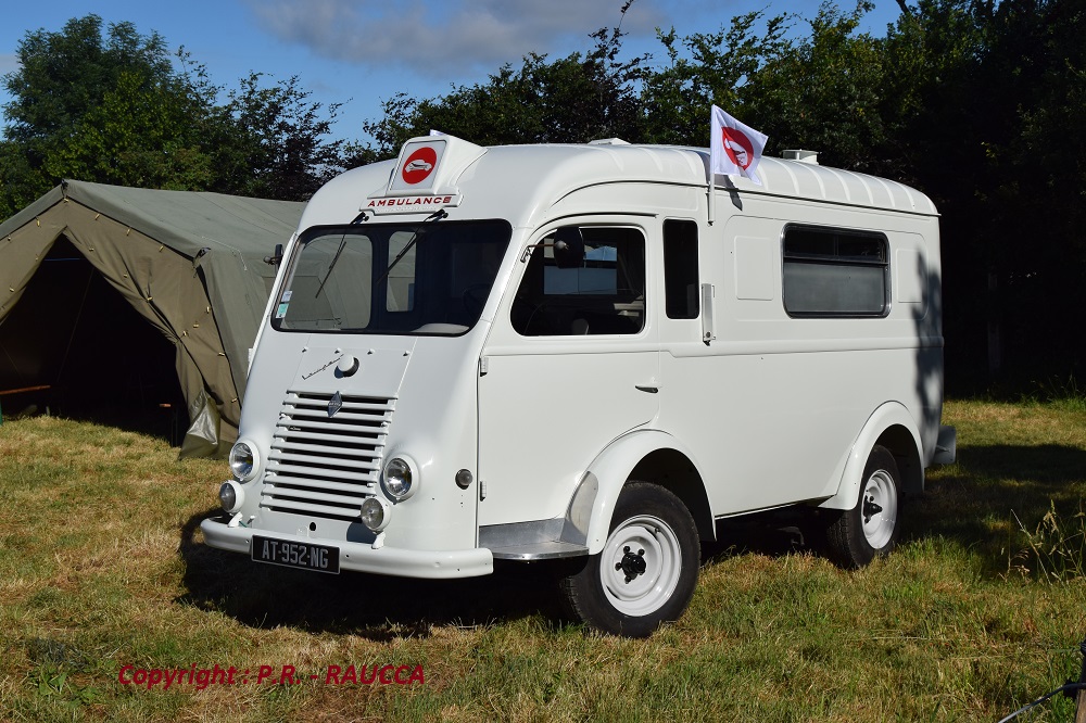 Renault Voltigeur ambulance