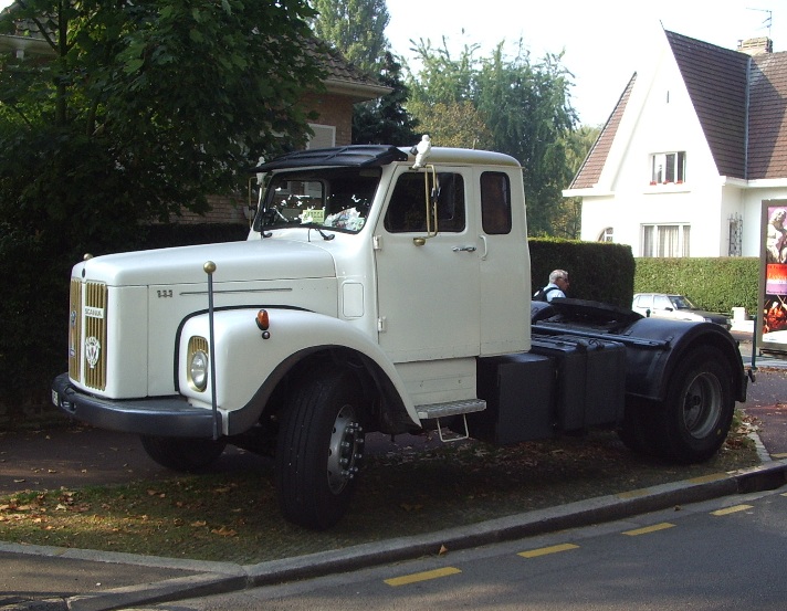 SCANIA 111 tracteur de 1976